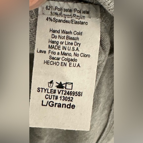 ✨NWT✨ Silver Icing: Women’s Long Sleeve Top- Size Large - Picture 5 of 5